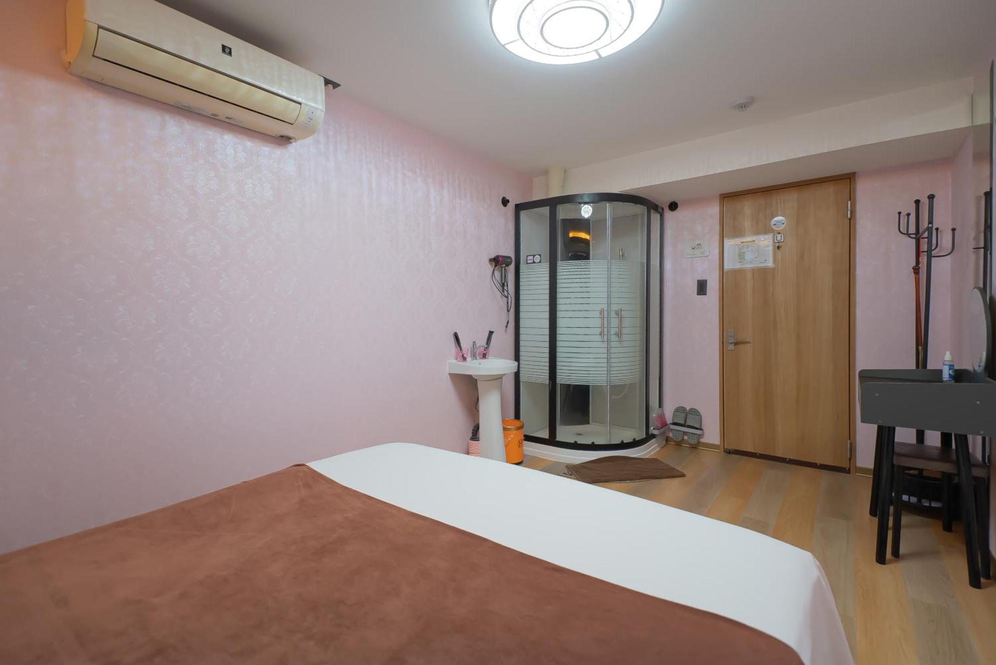 Akarenga House Aparthotel Tokio Buitenkant foto